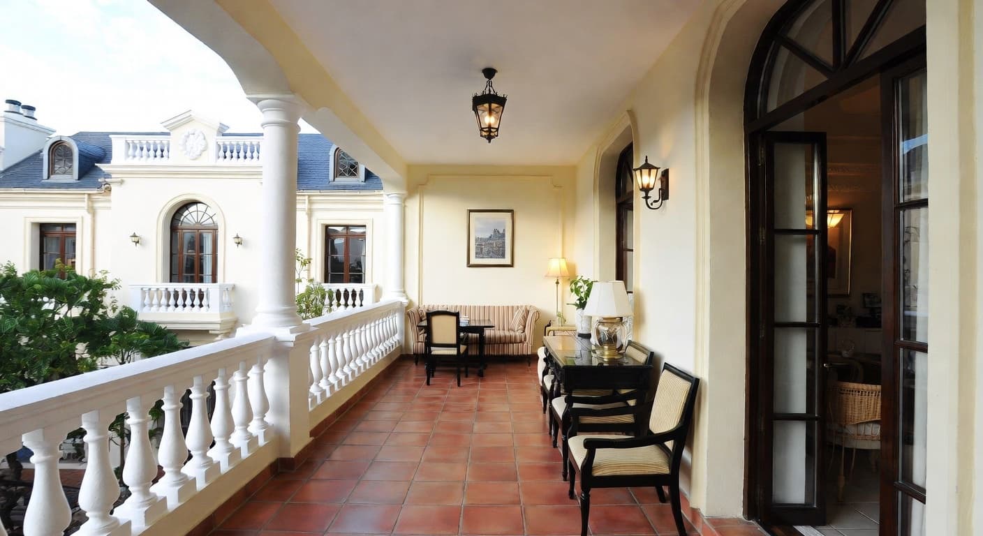 Traditional Balcony / Terrace design preview